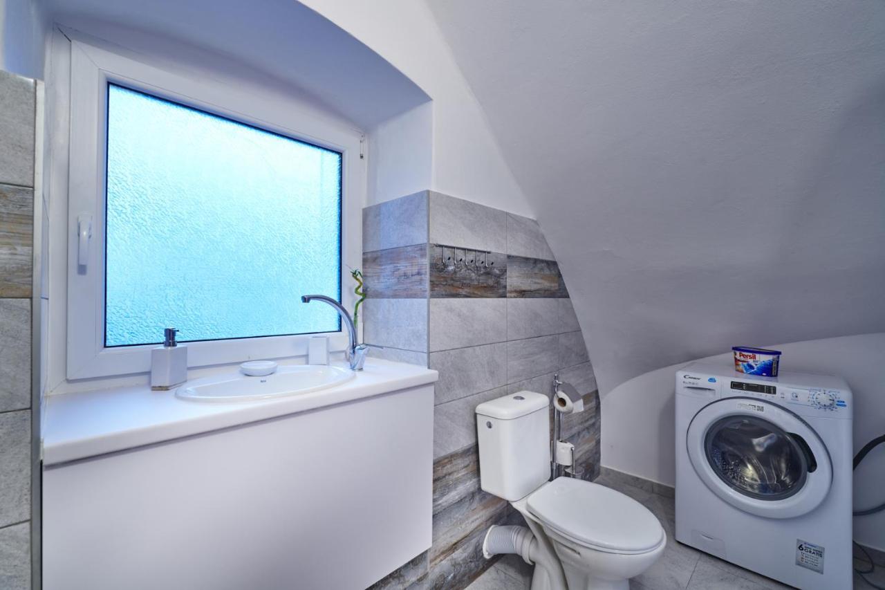 Apartman Bb Centrum Besztercebánya Kültér fotó