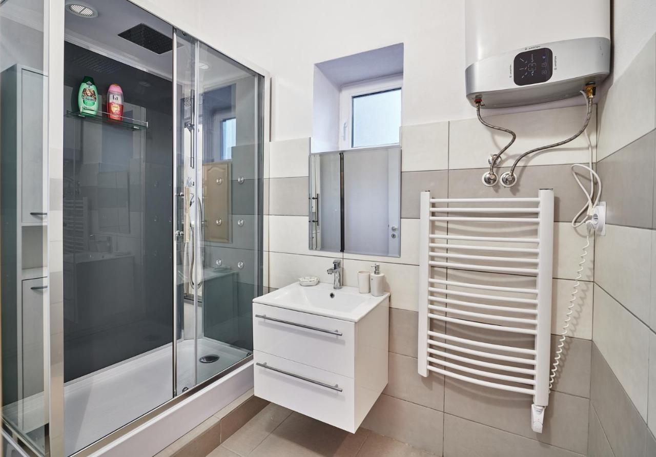 Apartman Bb Centrum Besztercebánya Kültér fotó