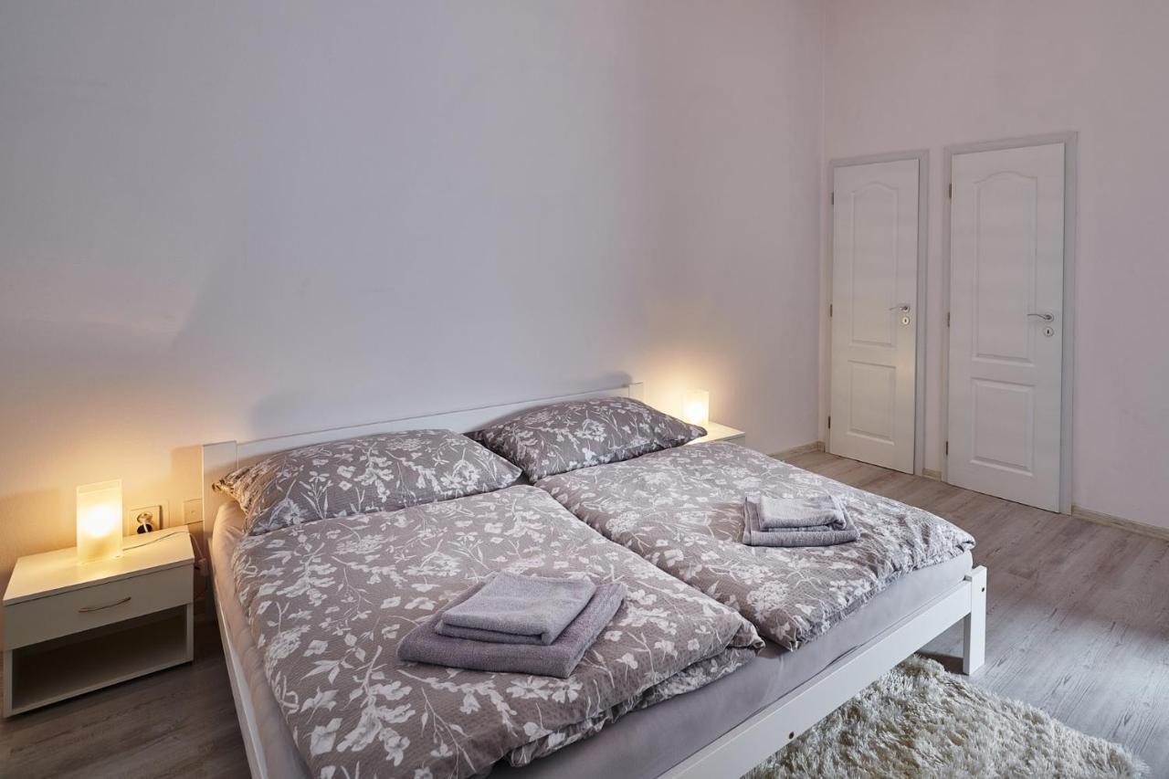 Apartman Bb Centrum Besztercebánya Kültér fotó